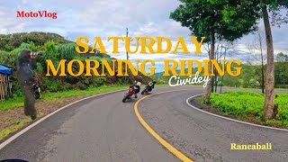 Saturday Morning Riding \