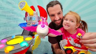 PAW PATROL HIDE N SEEK!! Mighty Pups help find hidden animals with Adley and Dad! (ultimate new toy)