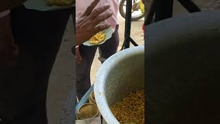 Jhansi ki famous dry matar