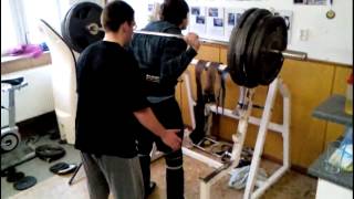 Roman Grigar - 200kg squat (wraps+belt)