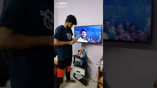 Vijay devarkonda nota super reaction from his fan of movie sence