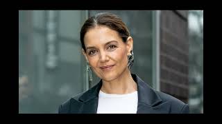 Katie Holmes’ Secret Comfort: The $56 Sneakers Everyone’s Obsessed With!