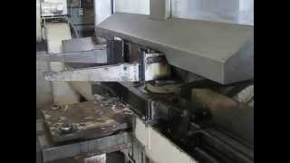 Makino MC-86 pallet change from out side machine