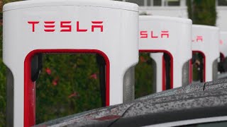 Tesla recalls more than 370,000 vehicles due to power steering problem