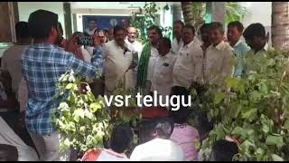 పత్తి మొక్కలతో వచ్చేసరికి కంగుతున్న ఆదోని ఎమ్మెల్యే సాయి ప్రసాద్ రెడ్డి/ Adoni mla Sai Prasad Reddy