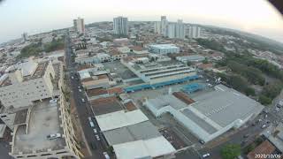 Voando phantom 1 ate o centro da cidade lencois paulista sp.