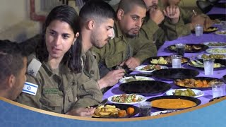 الإفطار مع وحدة الاستطلاع الصحراوية (المسلمين في الجيش) - شهر رمضان