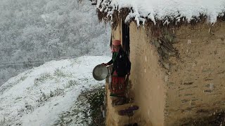 Heavy snow fall in Mountain village | Heavy rain day in the Nepali Mountain Village |