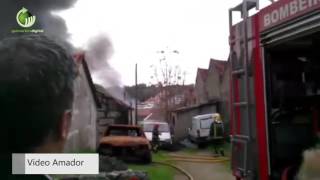 Incêndio destruiu instalações de oficina desactivada em Creixomil