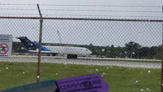 Zero G 727 taking off fort Lauderdale international airport