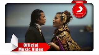 Novita Dewi Feat. Alex Rudiart - Hingga Menutup Mata