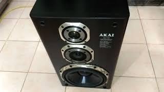 Cặp AKAI AE-712 : Bass căng - Treble sáng !