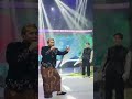 Bang Judika nyanyikan lagu Pamer bojo cendol dawet dengan busana adat jawa