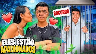 MEU CLONE DO MAL ESTÁ APAIXONADO PELA VIZINHA! *estou preso!😣💔