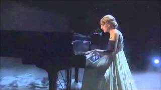 Taylor Swift - Back to December Live at the 2010 CMAs!