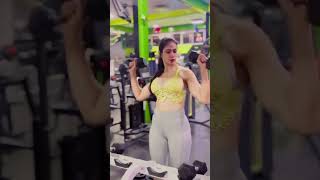 චුලක්ශි gym එකේ වැඩ දාන හැටි ❤️🥰 | Chulakshi #Chulakshi #ChulakshiRanathunga #WorkOut #Gym #Fitness