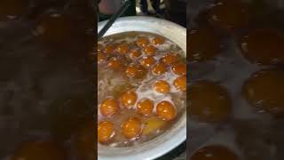 HARDWORKING OLD MAN SELLING GULAB JAMUN | streetfood #sweets #gulabjamun #trending #shortsviral