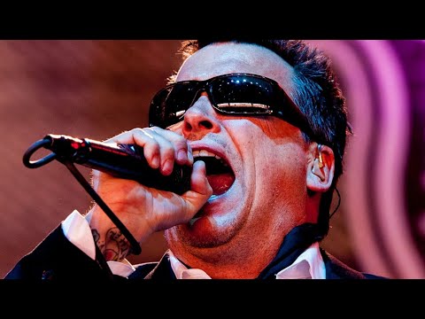 Who is the lead singer of The Mighty Mighty Bosstones?