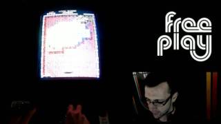 Tournament Arkanoid with an idiot