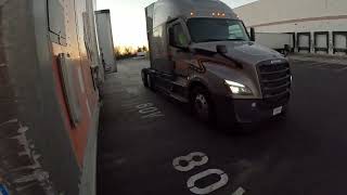 See How Schneider Drivers Make Drop & Hook Look Easy!