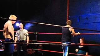 CRW: Nico Marshall vs Chris Cruze