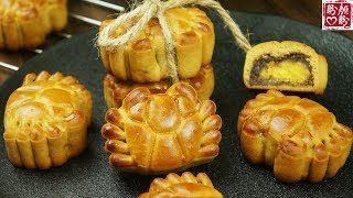 Cantonese-style mooncake。豆沙馅蛋黄螃蟹月饼，广式月饼，好吃又好玩，做法也很简单！