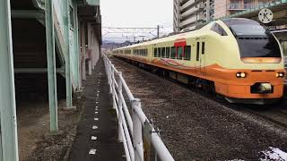 E653系U102編成臨時快速那須塩原行き南福島駅通過