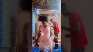 Talis m Alcohol dance petit afro