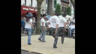 line dance in zelzate