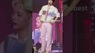 요한이가 웃어주면 행복이 피어나🌸 | 220417 First Love 콘서트 김요한 직캠