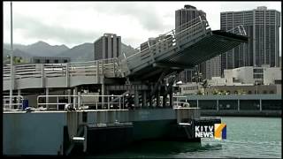 Hawaii's Superferry up for auction