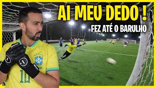 MACHUQUEI O DEDO MAS SEGUI NO JOGO COM MUITAS DEFESAS