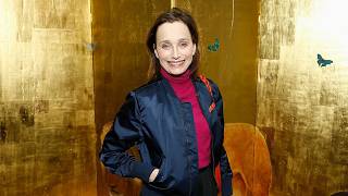 At 66, Kristin Scott Thomas's Wardrobe Is Pure Art — The Secret to Effortless Elegance
