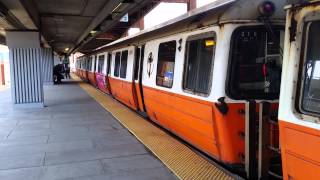 Orange Line wrong-railing at Community College