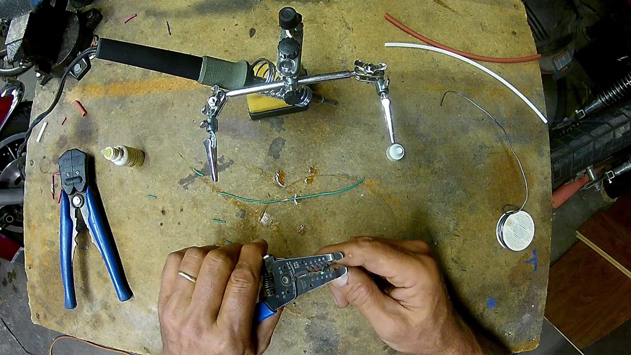 Four Ways To Solder Wires Together - YouTube