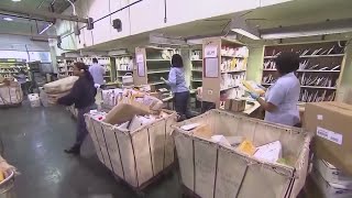 Chicago postal workers fight for more funding after mail sorting equipment removed