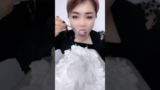 makan es serut) mukbang es batu