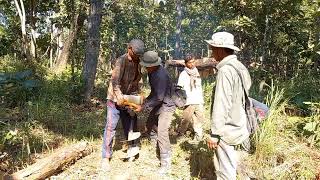 សកម្មភាពខួងរបងដីសហគមន៍//Community land fence drilling activities !!