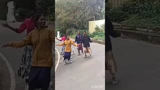 എല്ലാത്തിന്റെയും ഒരു പിരി ലൂസാ 😁#malayalam# funny#viral short video 🥰#😂😂😂🤣🤣# ചങ്ക് കസിൻസ്❤️