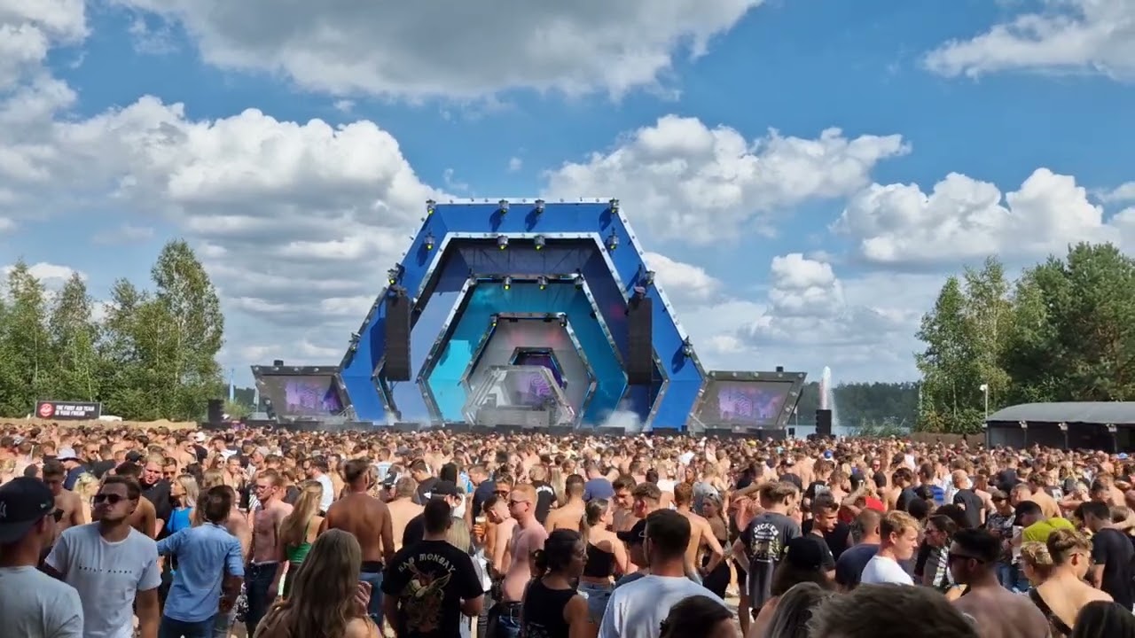 Decibel Outdoor 2022 - YouTube