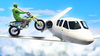 STUNT ON PLANES WITH BIKES! (GTA 5 Funny Moments)