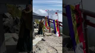 天空で御祈祷‼️  岩木山山頂朔日山2021　Apotropaic magic in the sky！at the summit of Mt. Iwaki  #お山参詣　#山　#神事　#prayer