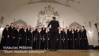 ,,Dum medium silentium'' - Vytautas Miškinis / Błażej Połom - dyrygent