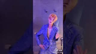 啊啊啊 小贾的限定发色也太好看了吧！#黄明昊