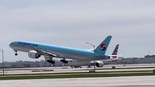 ✈️  beauty blue Korean Air Boeing 777-300 take off ORD-ICN