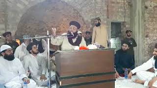 Dr ashraf asif jalali nay Munazra Jeetnay py Allama Sahibaan ko mubarakbad di or dastarbandi ki