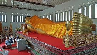 พระนอนเมืองแพร่ ว่ากันว่าอายุกว่าพันปี  พาชมวัดแบบพม่าในเมืองแพร่