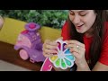 mileninha and her friends learn to share toys changing fidget toys pop it