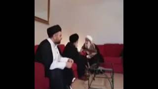 دیدار و صحبت آیت الله العظمی تبریزی قدس سره با آیت الله العظمی سیستانی حفظه الله لندن ۲۰۰۴