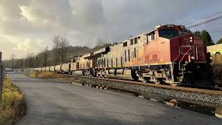 Eastbound And Up!!!! CN 356 (Mixed Train) @ Hatzic BC Canada 24DEC24 ES44AC 2976 Leading